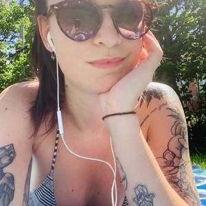 Meet your Posher, Elisa